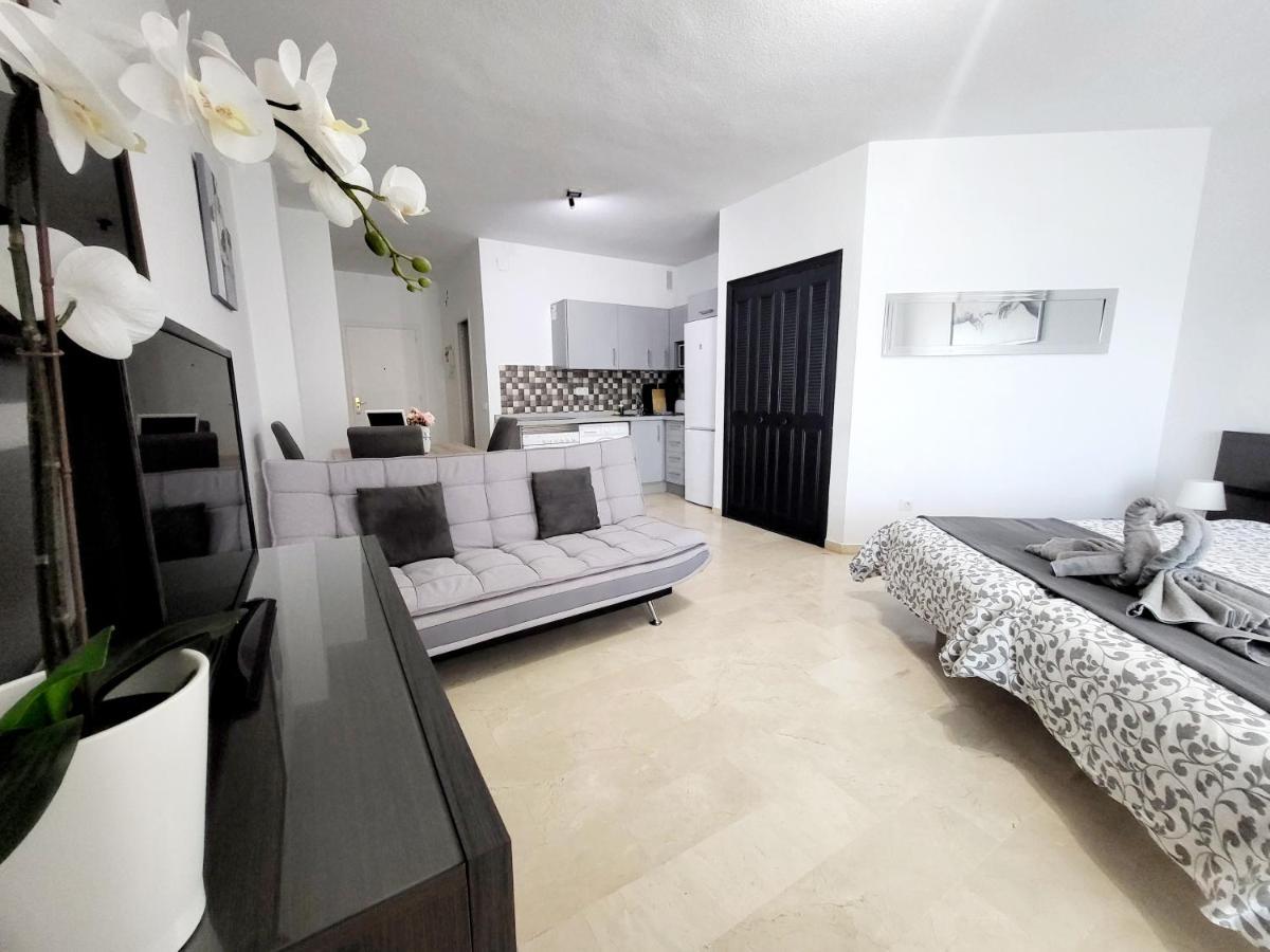 Studio Sea Sun And Beach Torremolinos Bagian luar foto